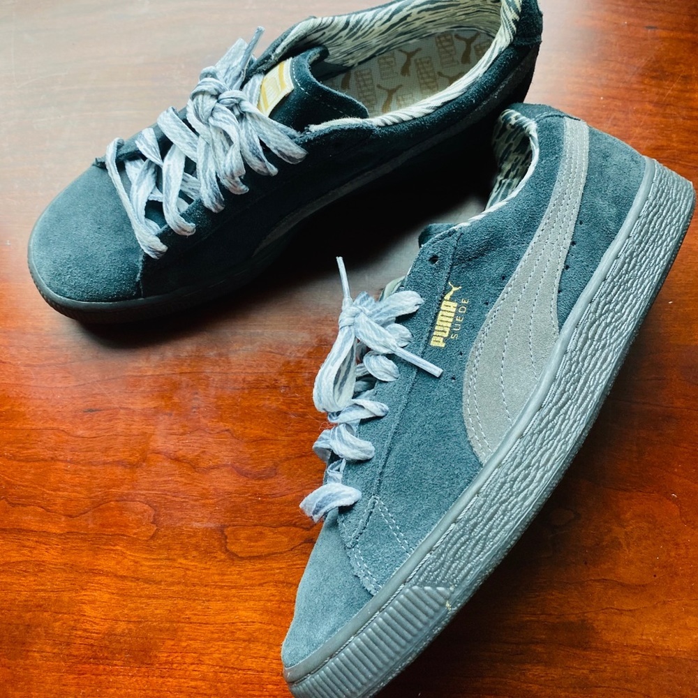 Puma classic black suede  sneakers shoes casual